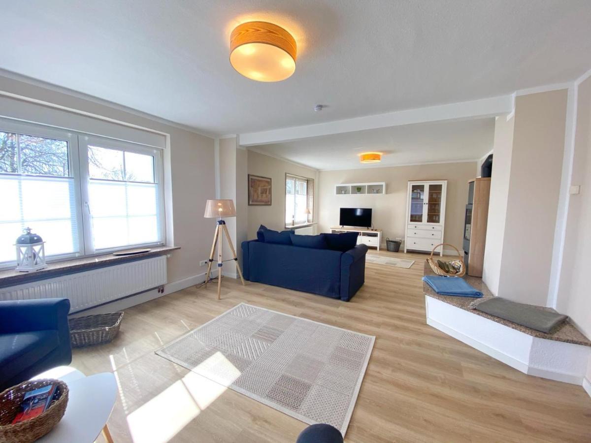 Reethaus Vilmnitz - Ferienwohnung Vilm エクステリア 写真