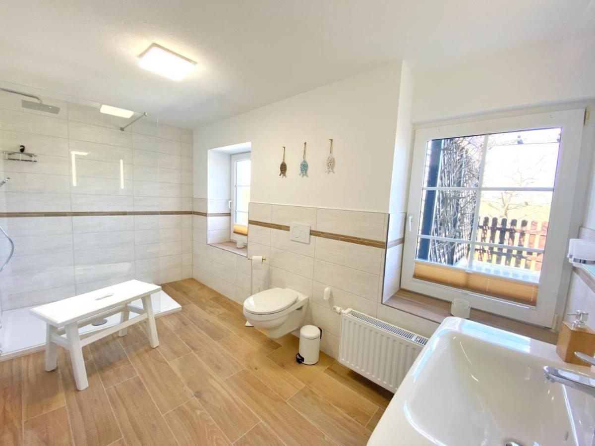 Reethaus Vilmnitz - Ferienwohnung Vilm エクステリア 写真